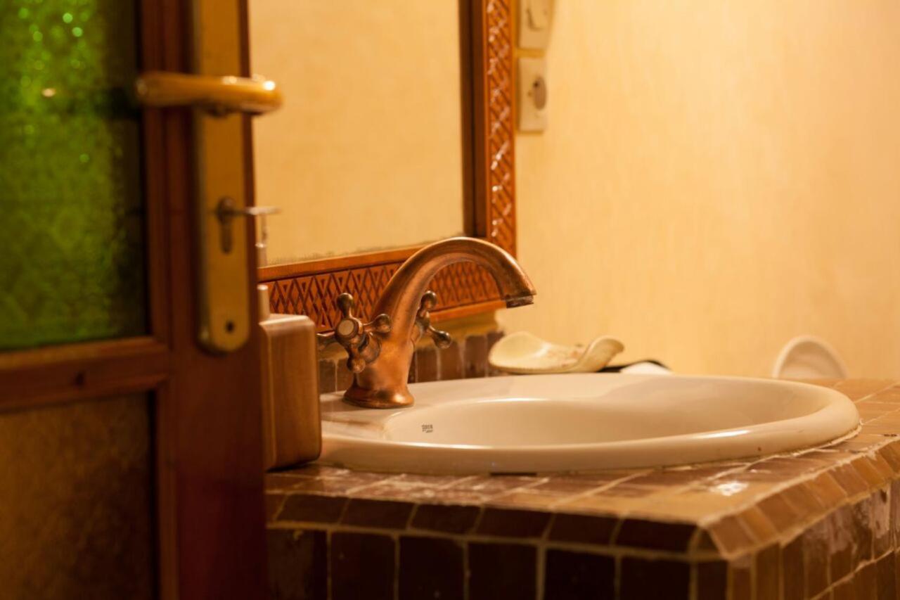 Riad Alhambra Эль-Хархура Экстерьер фото